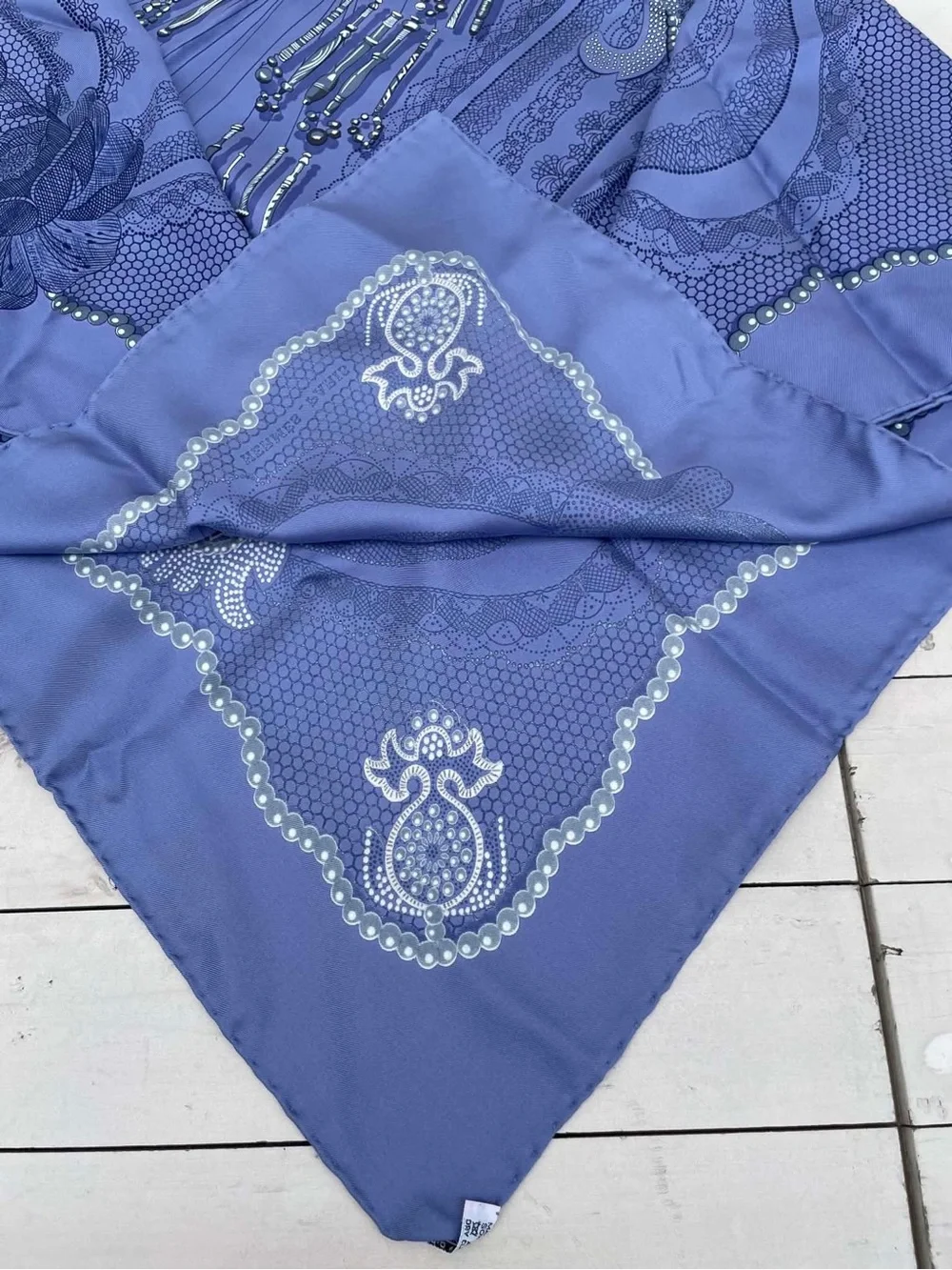 Hermes Lavender and Purple Silk Scarf - Picture 7 of 15